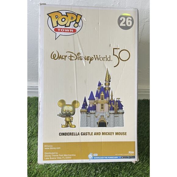 Funko POP #26 Walt Disney World 50th Anniversary Cinderella Castle Gold Mickey - Picture 1 of 6